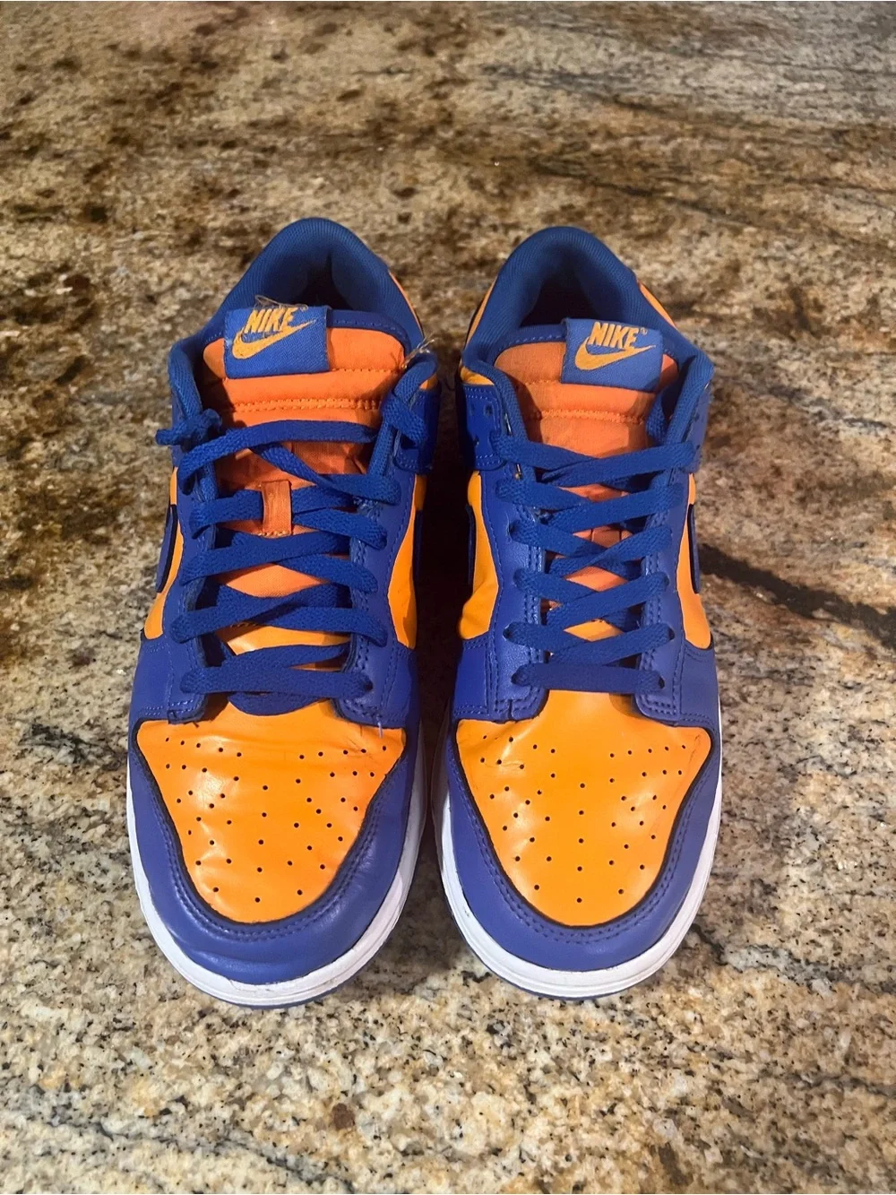 Nike Dunk Low Knicks Orange Blue Men’s 9.5 Women’s 11 DV0833-800